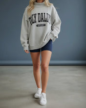 DILLY DALLYIN' SPORT MOCK NECK